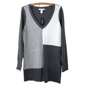 WHITE HOUSE BLACK MARKET Color Block Black Gray V-Neck Tunic Sweater Sz M NWT